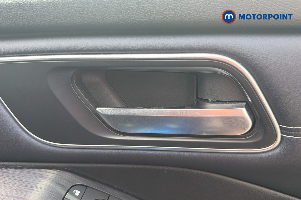 Nissan Qashqai Tekna Manual Petrol SUV - Stock Number (1640751) - 42nd supplementary image