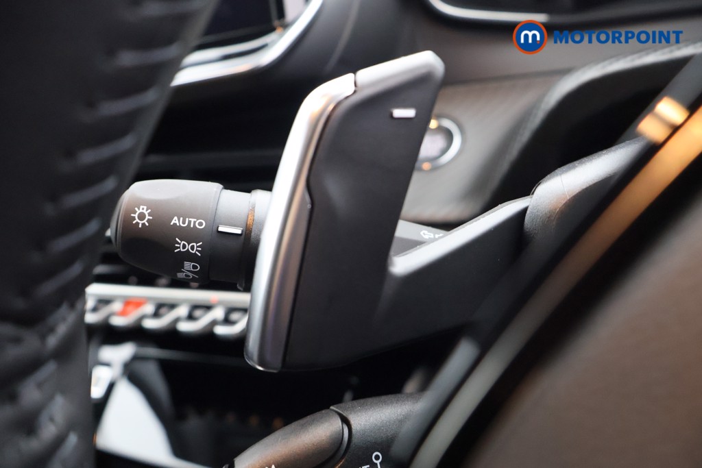 Peugeot 208 Allure Automatic Petrol Hatchback - Stock Number (1641941) - 5th supplementary image