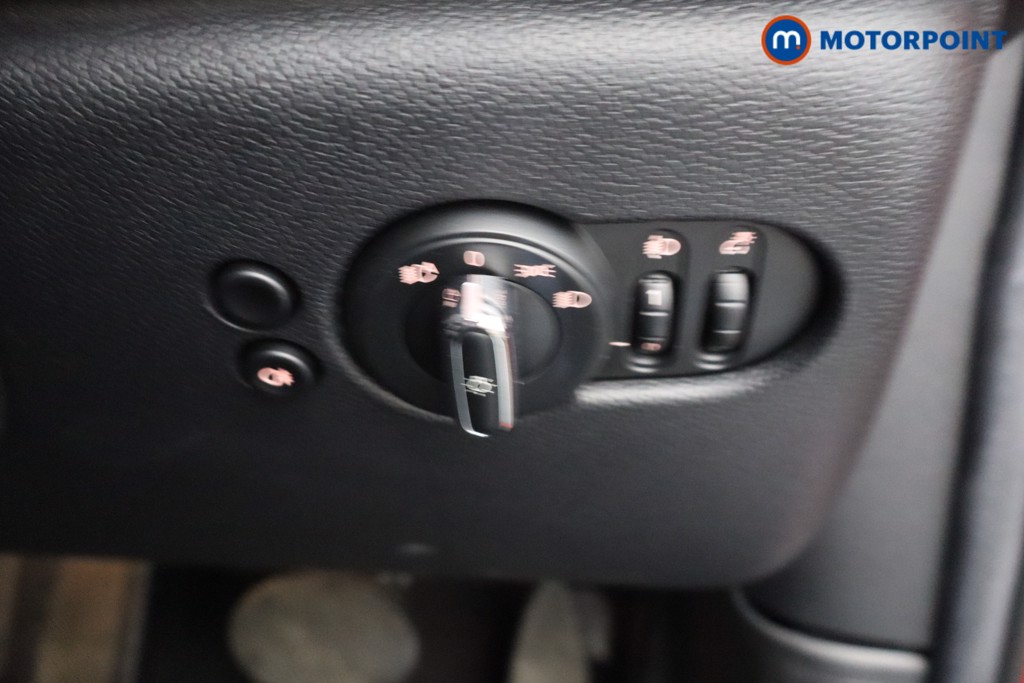 Mini Hatchback Cooper Classic Automatic Petrol Hatchback - Stock Number (1642193) - 11th supplementary image