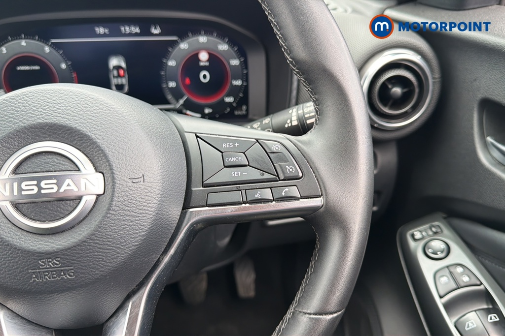 Nissan Juke N-Connecta Manual Petrol SUV - Stock Number (1642466) - 3rd supplementary image