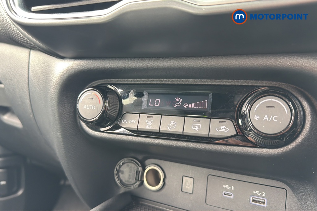 Nissan Juke N-Connecta Manual Petrol SUV - Stock Number (1642466) - 12th supplementary image