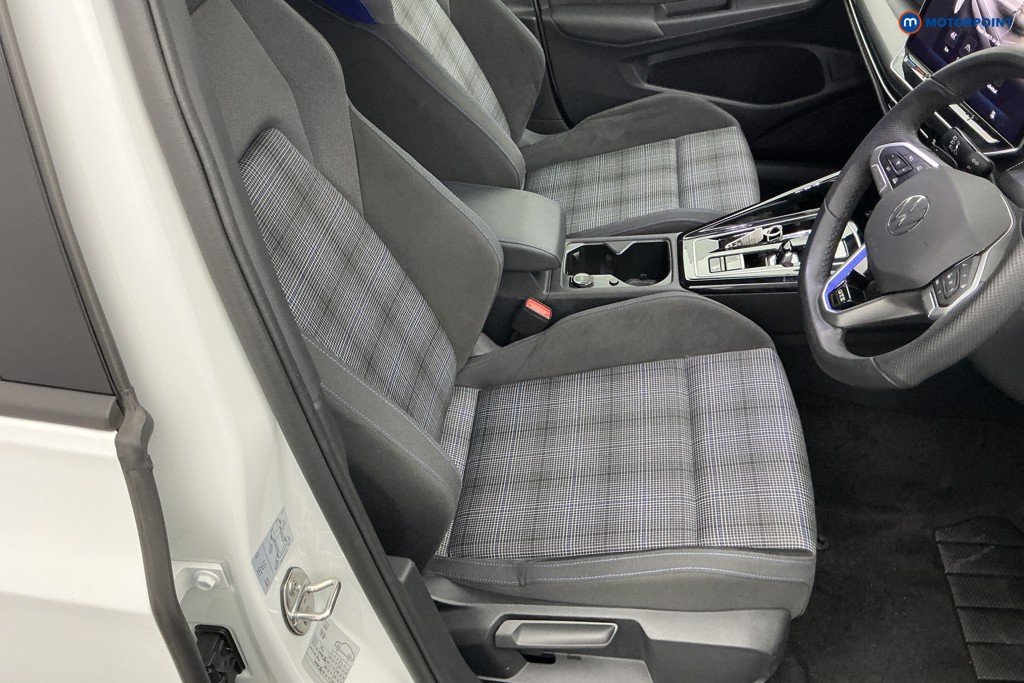 Volkswagen Golf GTE Automatic Petrol Plug-In Hybrid Hatchback - Stock Number (1643387) - 5th supplementary image