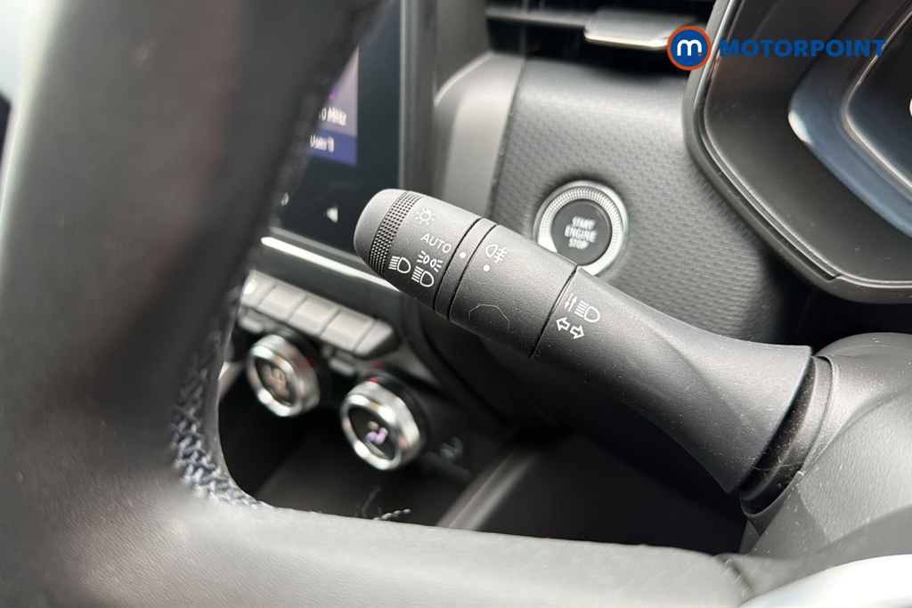 Renault Clio Evolution Automatic Petrol-Electric Hybrid Hatchback - Stock Number (1644065) - 5th supplementary image