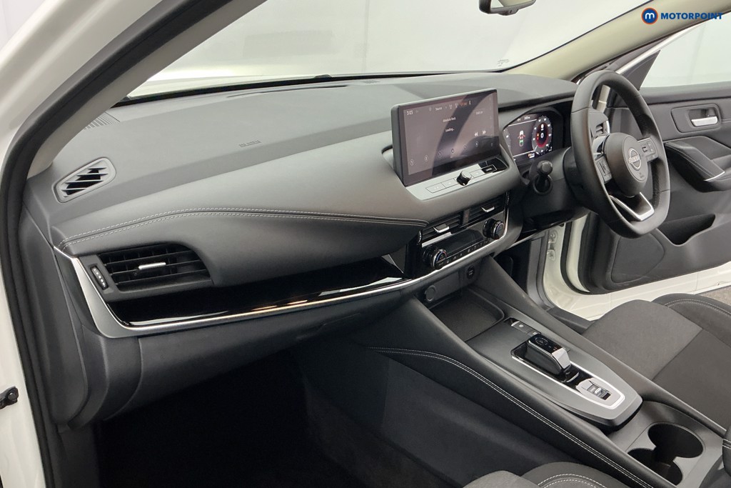 Nissan Qashqai N-Connecta Automatic Petrol-Electric Hybrid SUV - Stock Number (1644575) - 10th supplementary image