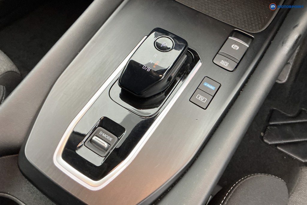 Nissan Qashqai N-Connecta Automatic Petrol-Electric Hybrid SUV - Stock Number (1644575) - 16th supplementary image