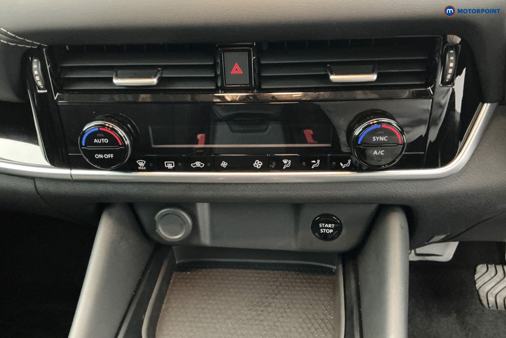 Nissan Qashqai N-Connecta Automatic Petrol-Electric Hybrid SUV - Stock Number (1644575) - 18th supplementary image