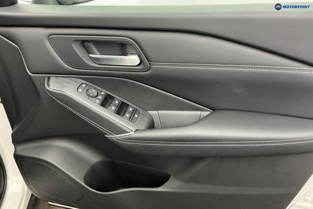 Nissan Qashqai N-Connecta Automatic Petrol-Electric Hybrid SUV - Stock Number (1644575) - 25th supplementary image