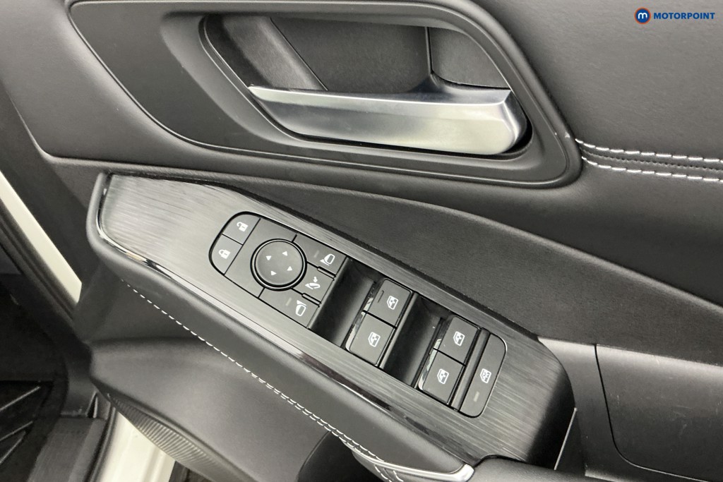 Nissan Qashqai N-Connecta Automatic Petrol-Electric Hybrid SUV - Stock Number (1644575) - 26th supplementary image