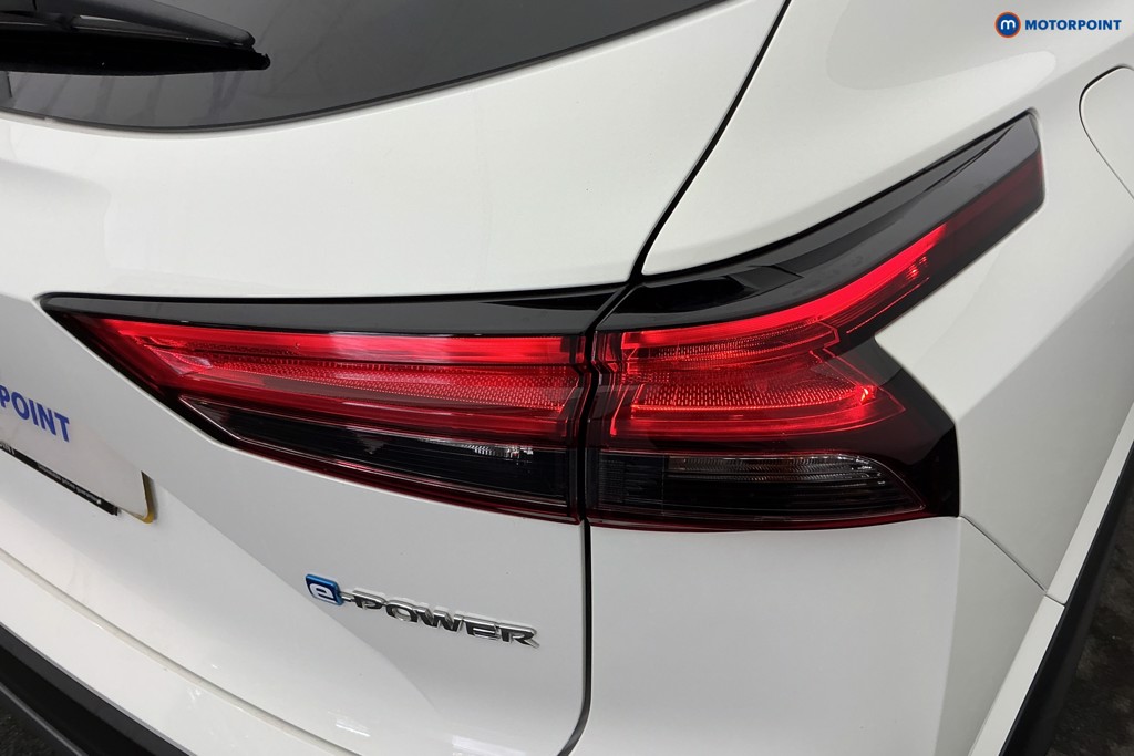 Nissan Qashqai N-Connecta Automatic Petrol-Electric Hybrid SUV - Stock Number (1644575) - 31st supplementary image