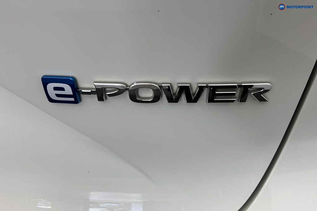 Nissan Qashqai N-Connecta Automatic Petrol-Electric Hybrid SUV - Stock Number (1644575) - 32nd supplementary image