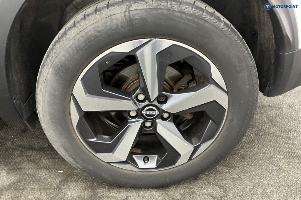 Nissan Qashqai N-Connecta Automatic Petrol-Electric Hybrid SUV - Stock Number (1644575) - 37th supplementary image