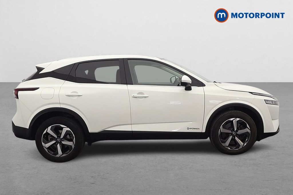 Nissan Qashqai N-Connecta Automatic Petrol-Electric Hybrid SUV - Stock Number (1644575) - Drivers side