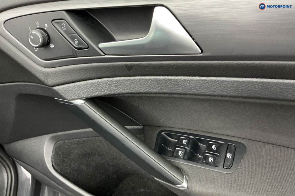 Volkswagen Golf Match Edition Manual Petrol Hatchback - Stock Number (1644968) - 25th supplementary image