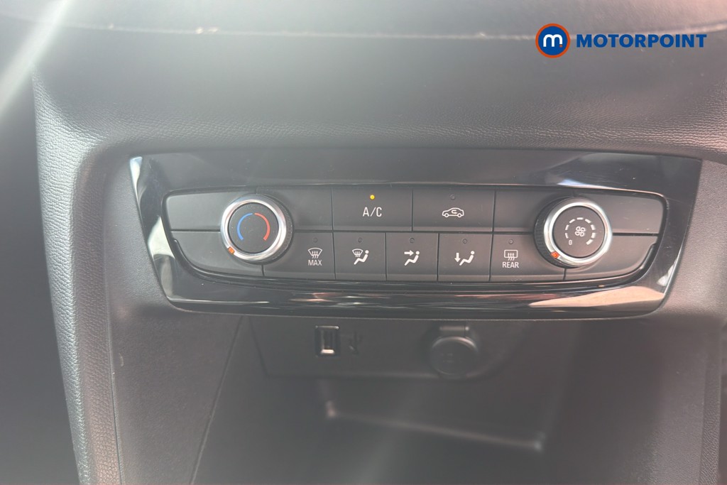 Vauxhall Corsa Design Manual Petrol Hatchback - Stock Number (1645069) - 12th supplementary image