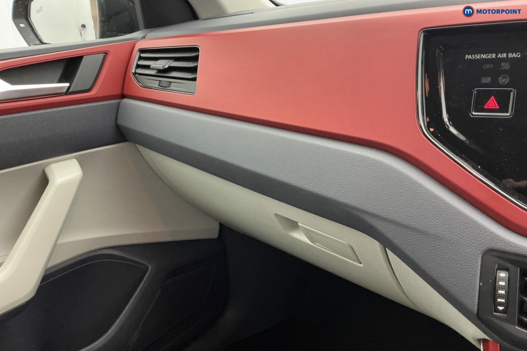 Volkswagen Polo Beats Manual Petrol Hatchback - Stock Number (1645611) - 18th supplementary image