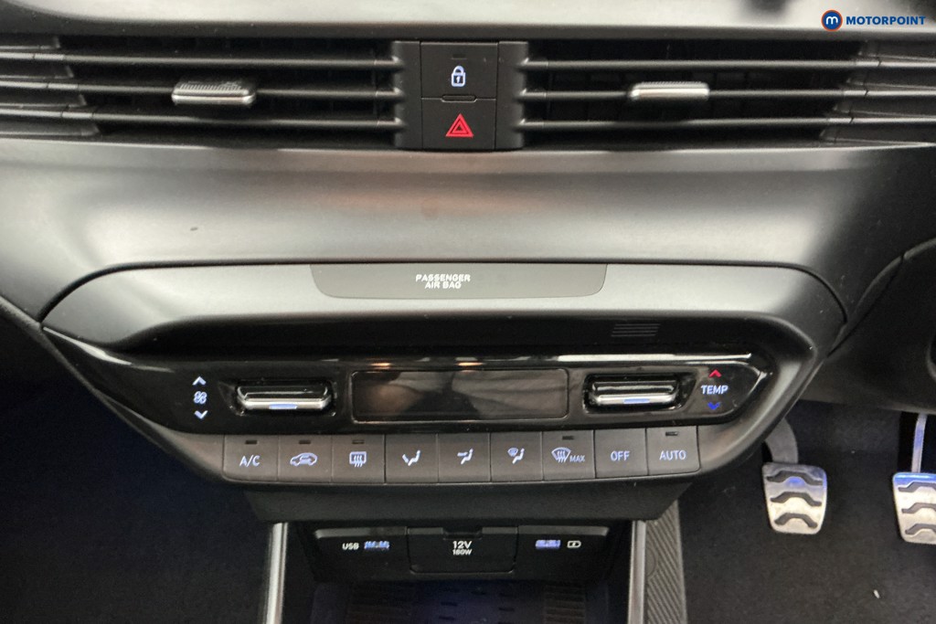 Hyundai Bayon Premium Manual Petrol SUV - Stock Number (1645630) - 17th supplementary image