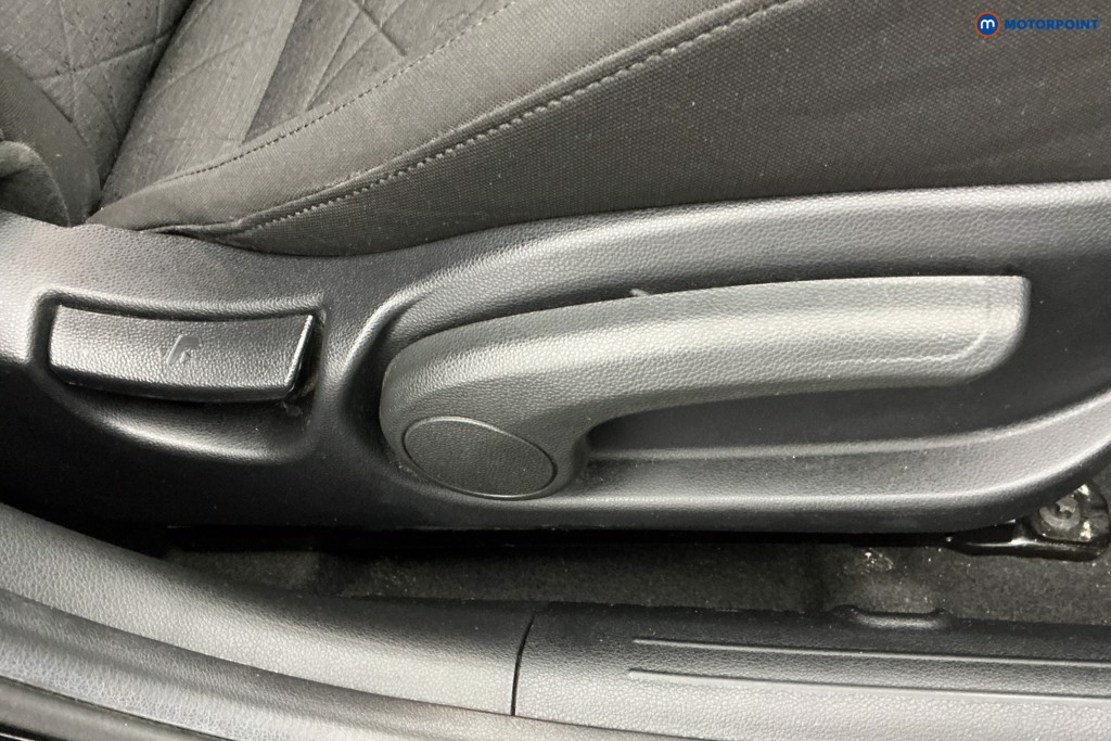 Hyundai Bayon Premium Manual Petrol SUV - Stock Number (1645630) - 22nd supplementary image