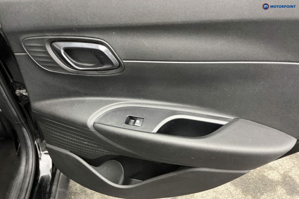 Hyundai Bayon Premium Manual Petrol SUV - Stock Number (1645630) - 25th supplementary image