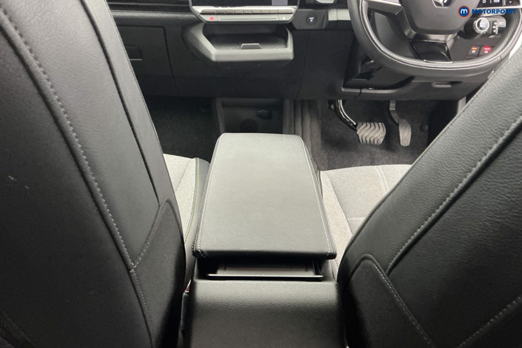 Renault Megane E-Tech Iconic Automatic Electric Hatchback - Stock Number (1645835) - 11th supplementary image