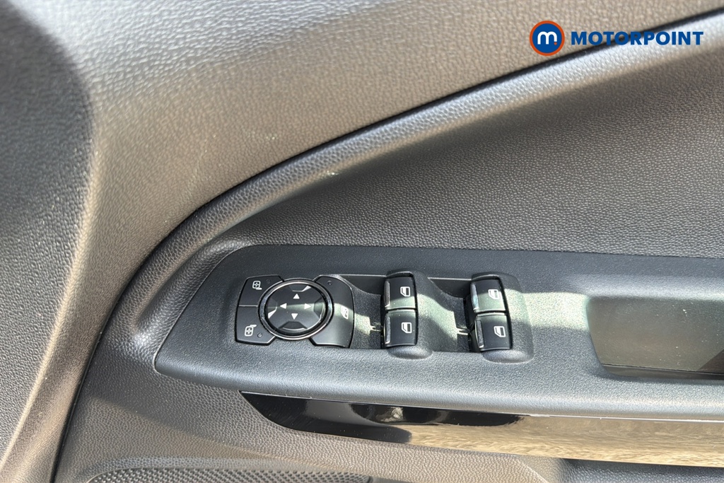 Ford Ecosport Titanium Manual Petrol SUV - Stock Number (1645985) - 19th supplementary image