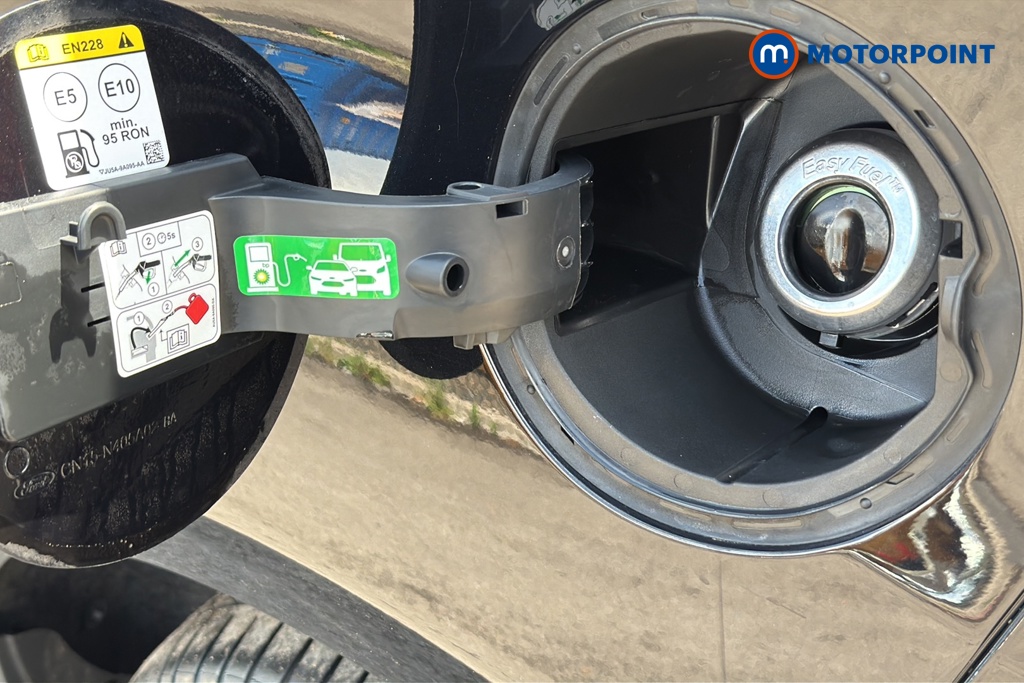 Ford Ecosport Titanium Manual Petrol SUV - Stock Number (1645985) - 41st supplementary image