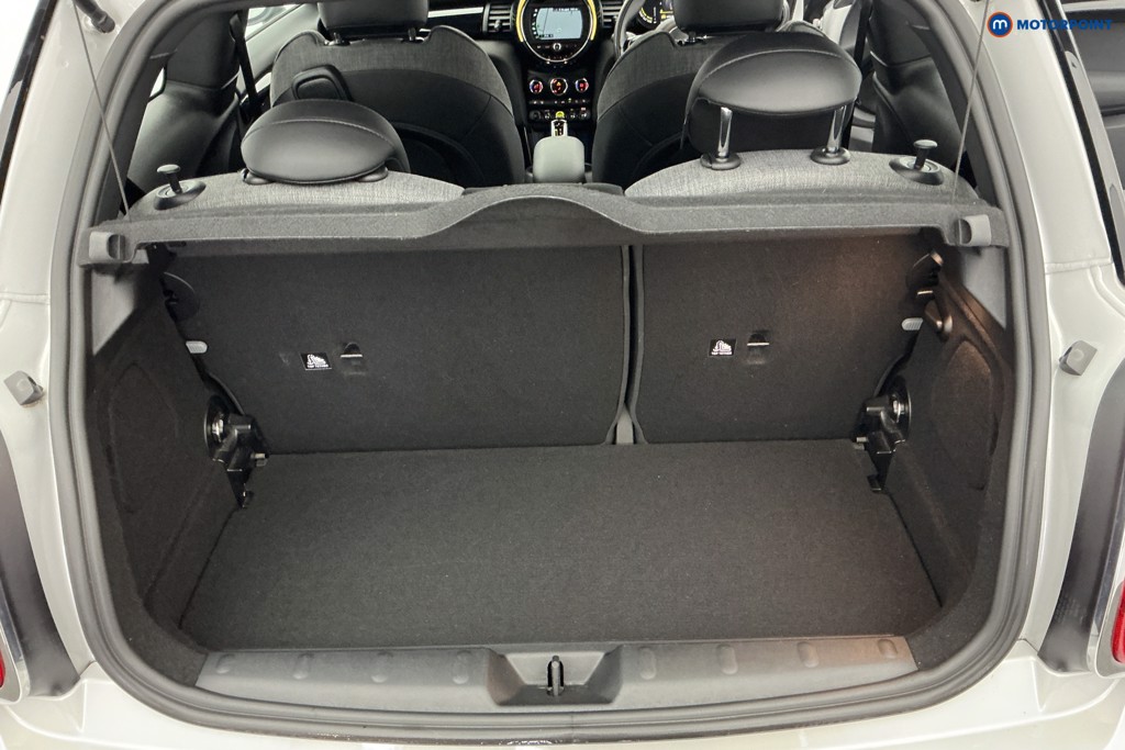 Mini Hatchback Cooper S Level 2 Automatic Electric Hatchback - Stock Number (1646235) - 3rd supplementary image