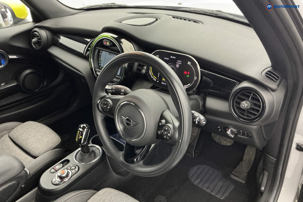 Mini Hatchback Cooper S Level 2 Automatic Electric Hatchback - Stock Number (1646235) - 8th supplementary image