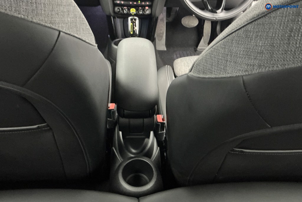 Mini Hatchback Cooper S Level 2 Automatic Electric Hatchback - Stock Number (1646235) - 10th supplementary image