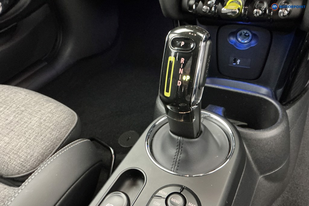 Mini Hatchback Cooper S Level 2 Automatic Electric Hatchback - Stock Number (1646235) - 16th supplementary image