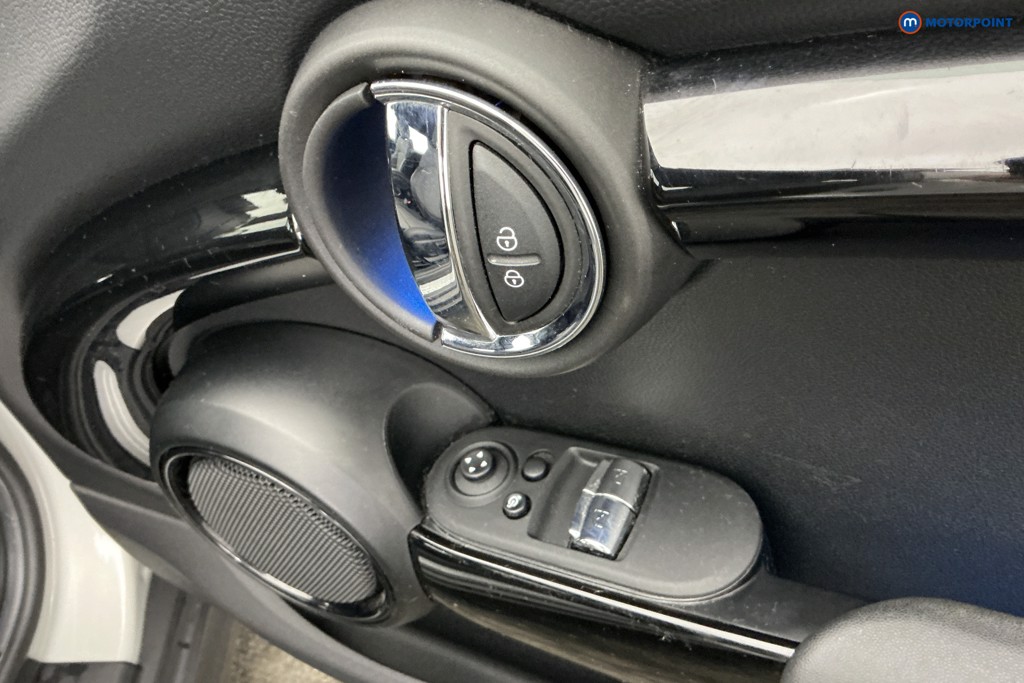 Mini Hatchback Cooper S Level 2 Automatic Electric Hatchback - Stock Number (1646235) - 26th supplementary image