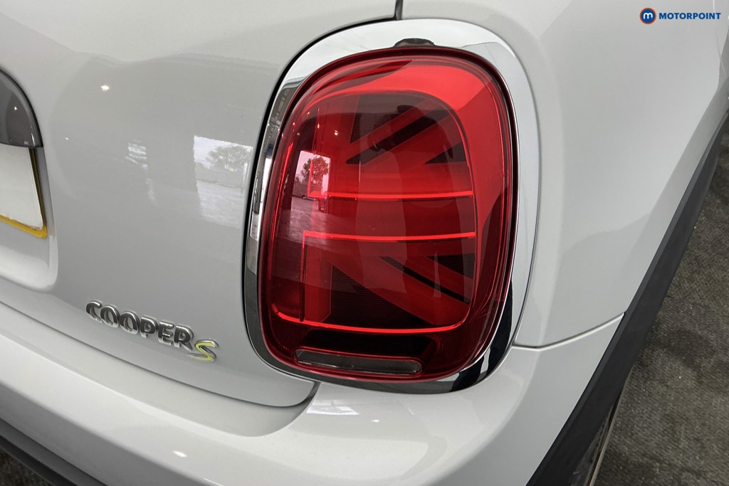 Mini Hatchback Cooper S Level 2 Automatic Electric Hatchback - Stock Number (1646235) - 31st supplementary image