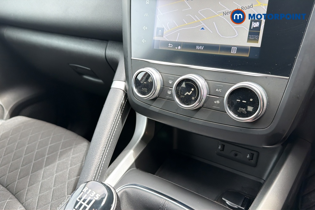 Renault Kadjar S Edition Manual Petrol SUV - Stock Number (1646863) - 12th supplementary image