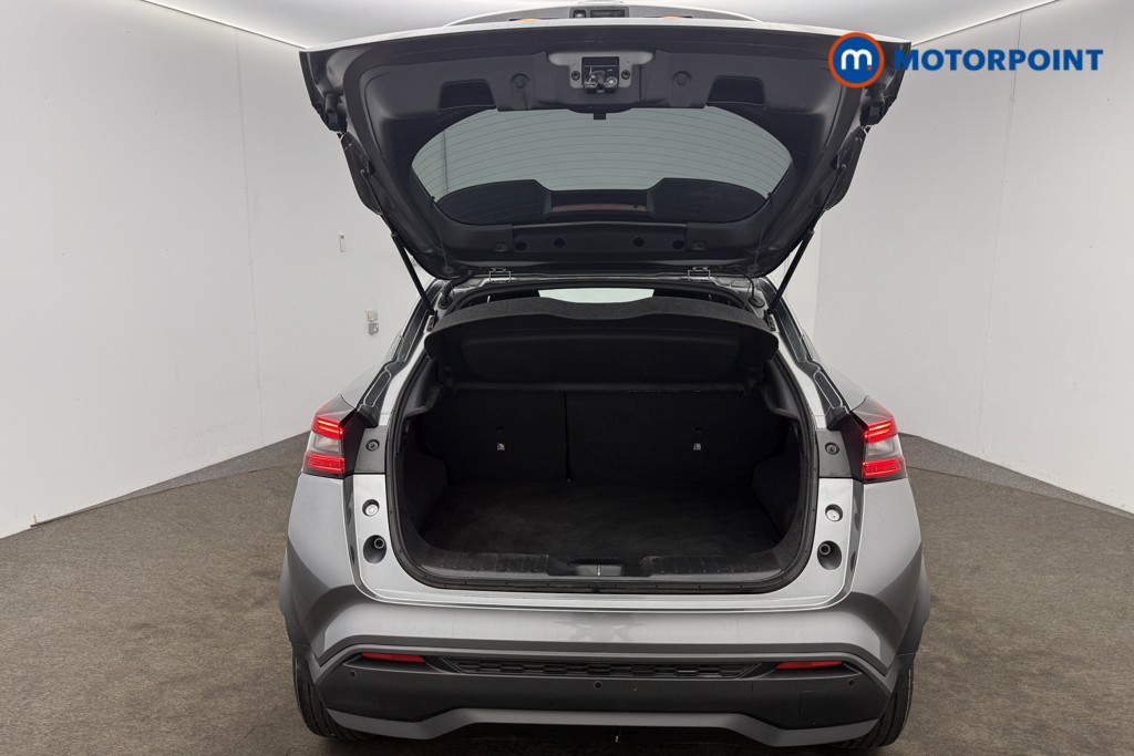 Nissan Juke N-Connecta Manual Petrol SUV - Stock Number (1647383) - 20th supplementary image