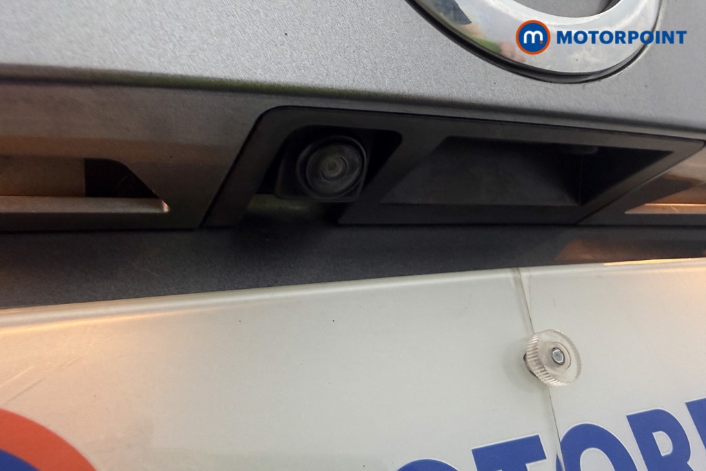 Nissan Juke N-Connecta Manual Petrol SUV - Stock Number (1647383) - 27th supplementary image