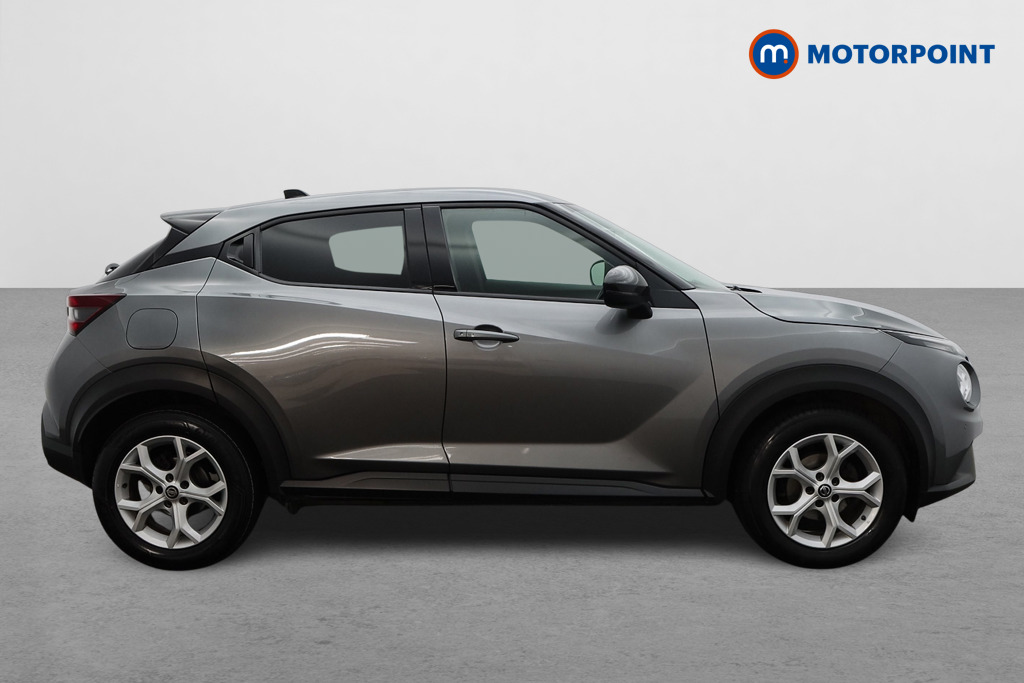 Nissan Juke N-Connecta Manual Petrol SUV - Stock Number (1647383) - Drivers side