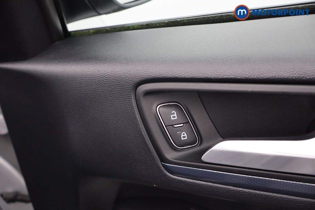 Ford Focus Active X Automatic Diesel Hatchback - Stock Number (1647746) - 10th supplementary image