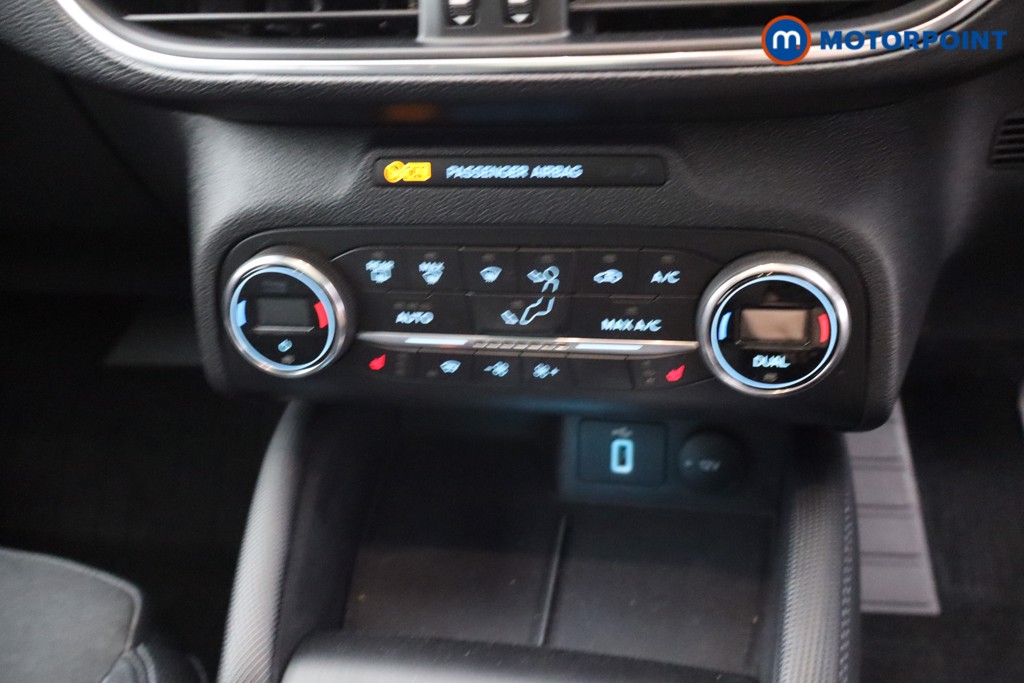 Ford Focus Active X Automatic Diesel Hatchback - Stock Number (1647746) - 18th supplementary image