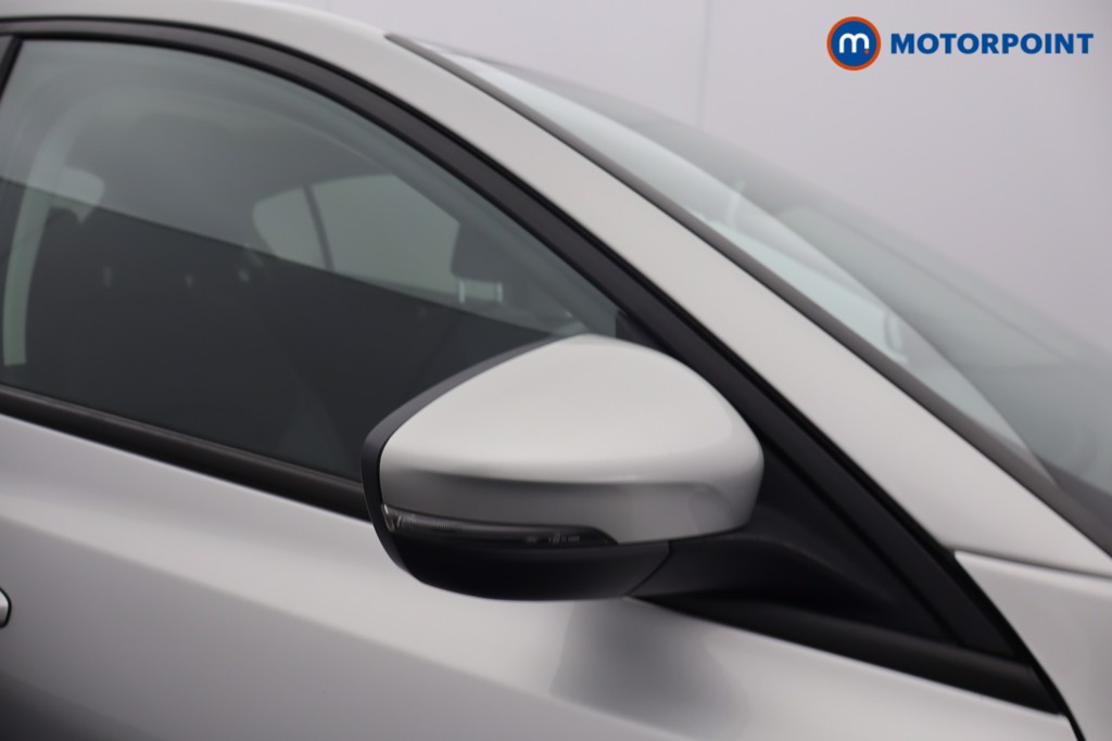 Ford Focus Active X Automatic Diesel Hatchback - Stock Number (1647746) - 26th supplementary image