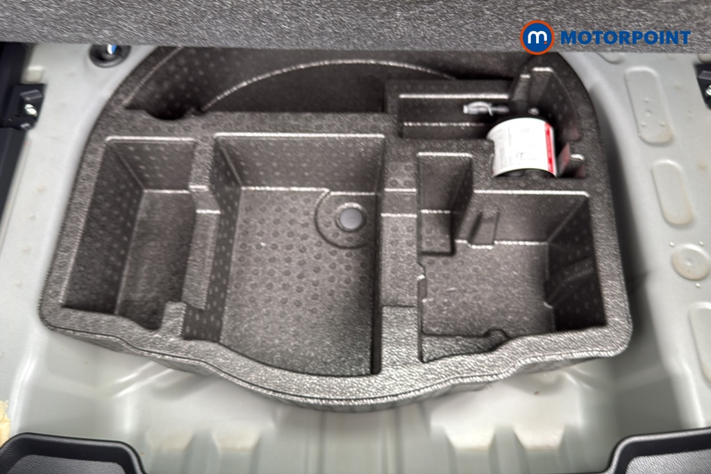 Toyota Yaris Cross Icon Automatic Petrol-Electric Hybrid Estate - Stock Number (1647868) - 33rd supplementary image