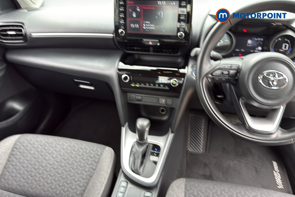 Toyota Yaris Cross Icon Automatic Petrol-Electric Hybrid Estate - Stock Number (1647868) - 1st supplementary image