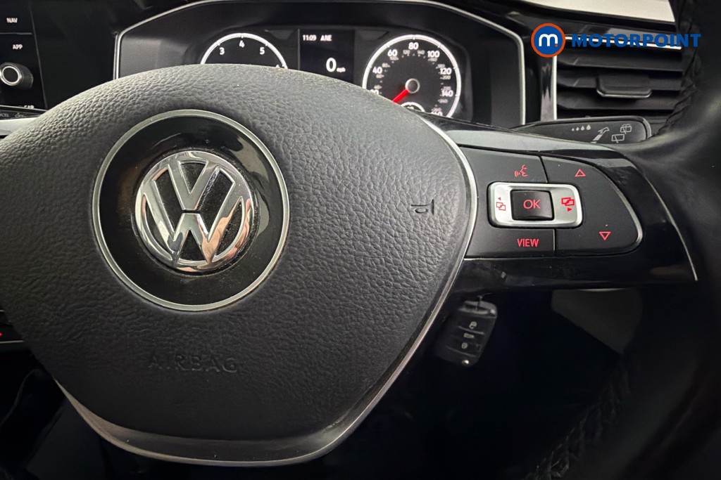 Volkswagen Polo SEL Manual Petrol Hatchback - Stock Number (1647916) - 4th supplementary image
