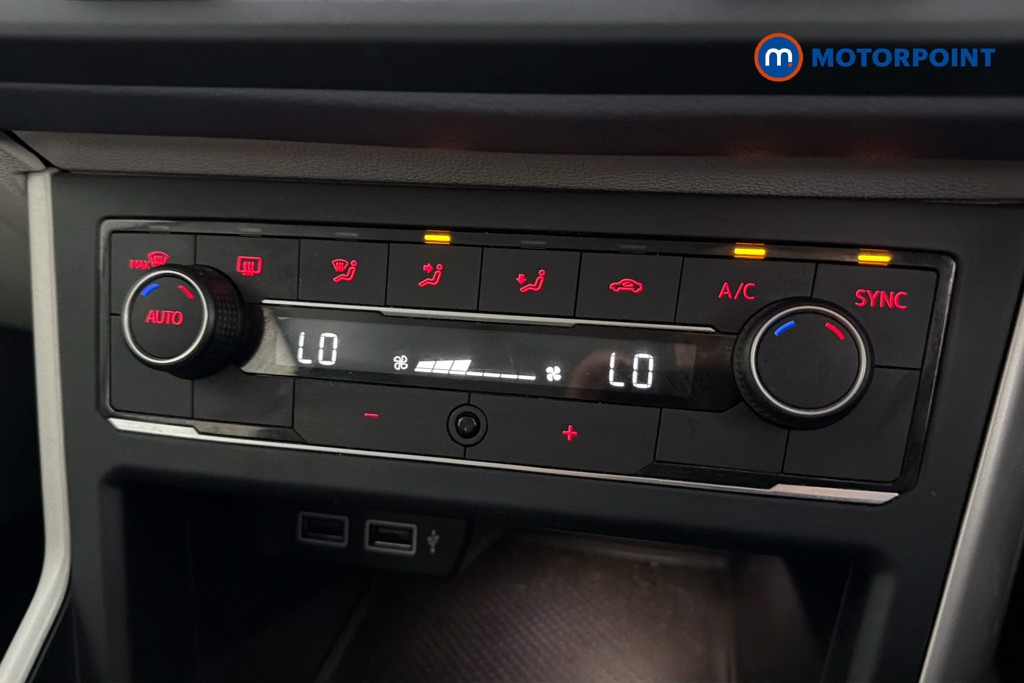 Volkswagen Polo SEL Manual Petrol Hatchback - Stock Number (1647916) - 12th supplementary image