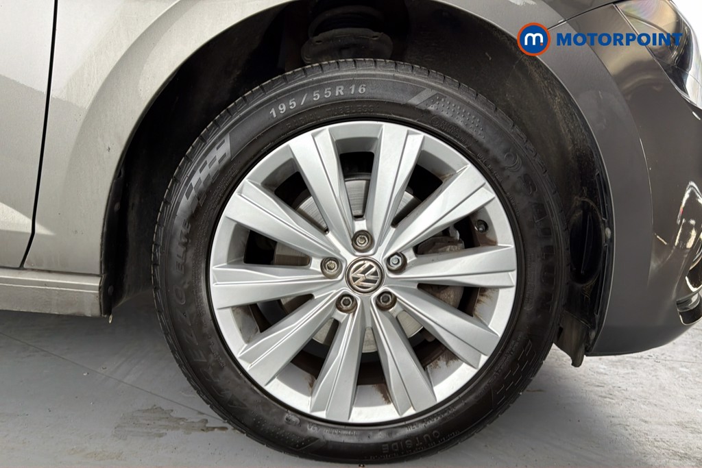 Volkswagen Polo SEL Manual Petrol Hatchback - Stock Number (1647916) - 50th supplementary image