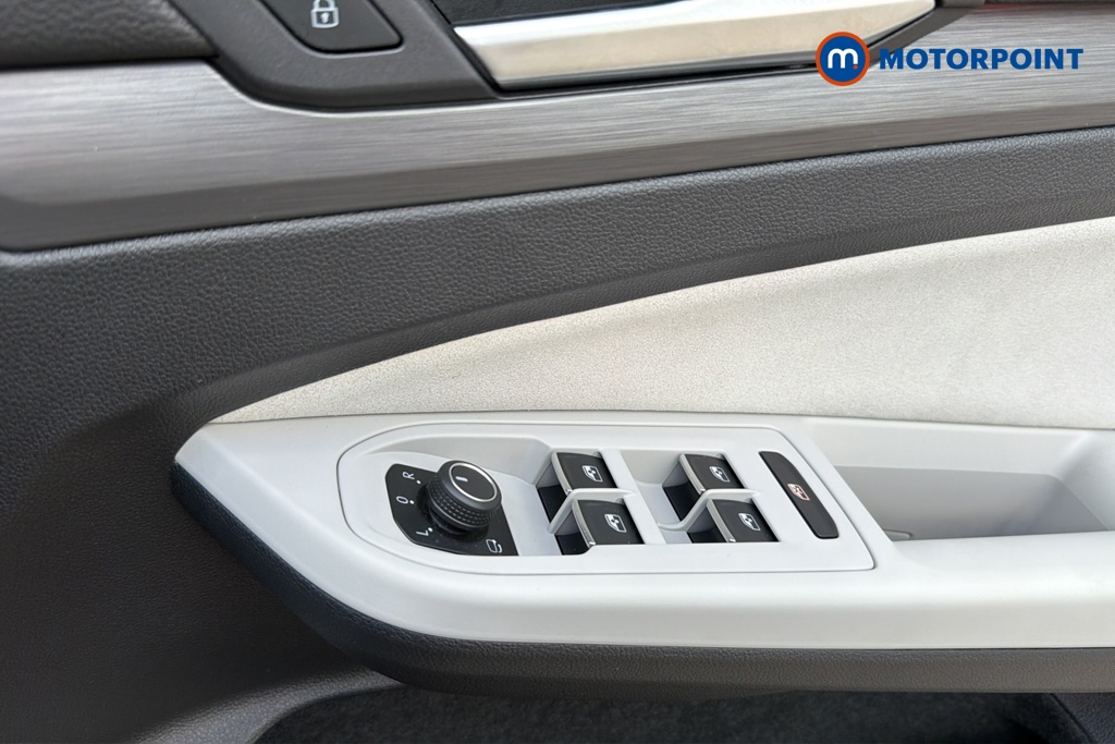 Volkswagen Golf Style Automatic Petrol Plug-In Hybrid Hatchback - Stock Number (1648053) - 19th supplementary image