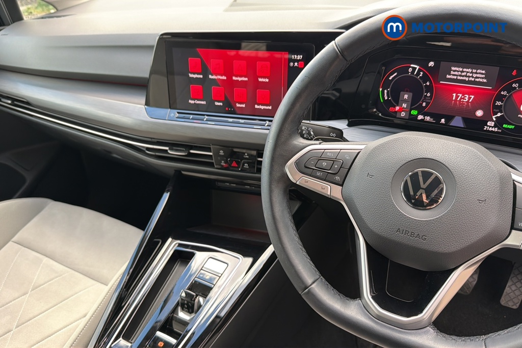Volkswagen Golf Style Automatic Petrol Plug-In Hybrid Hatchback - Stock Number (1648053) - 1st supplementary image