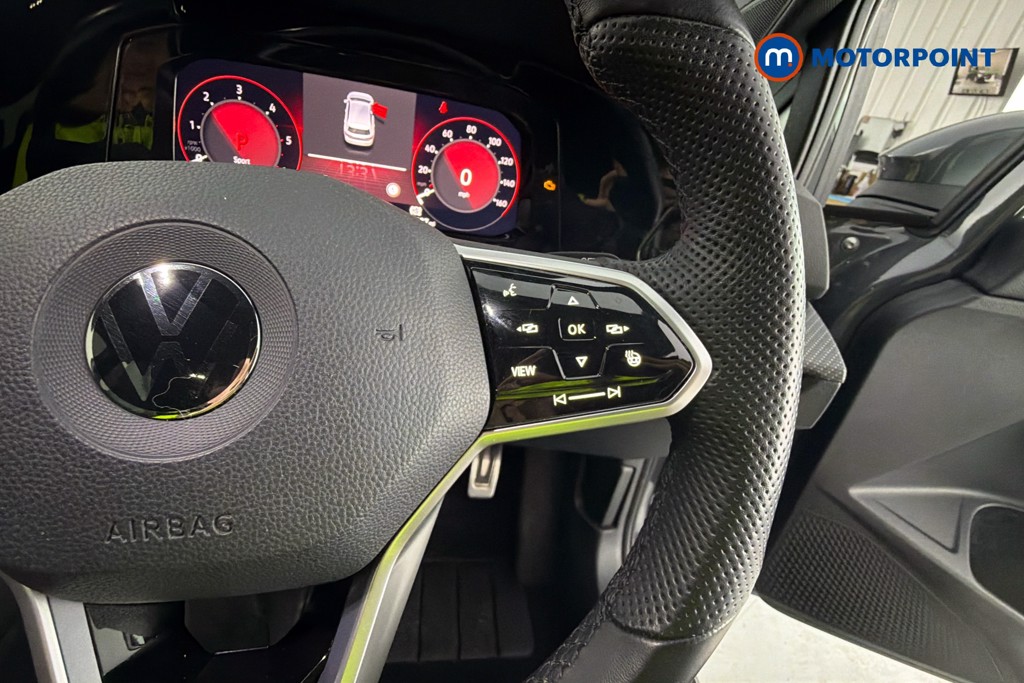 Volkswagen Golf R-Line Automatic Diesel Hatchback - Stock Number (1648057) - 4th supplementary image