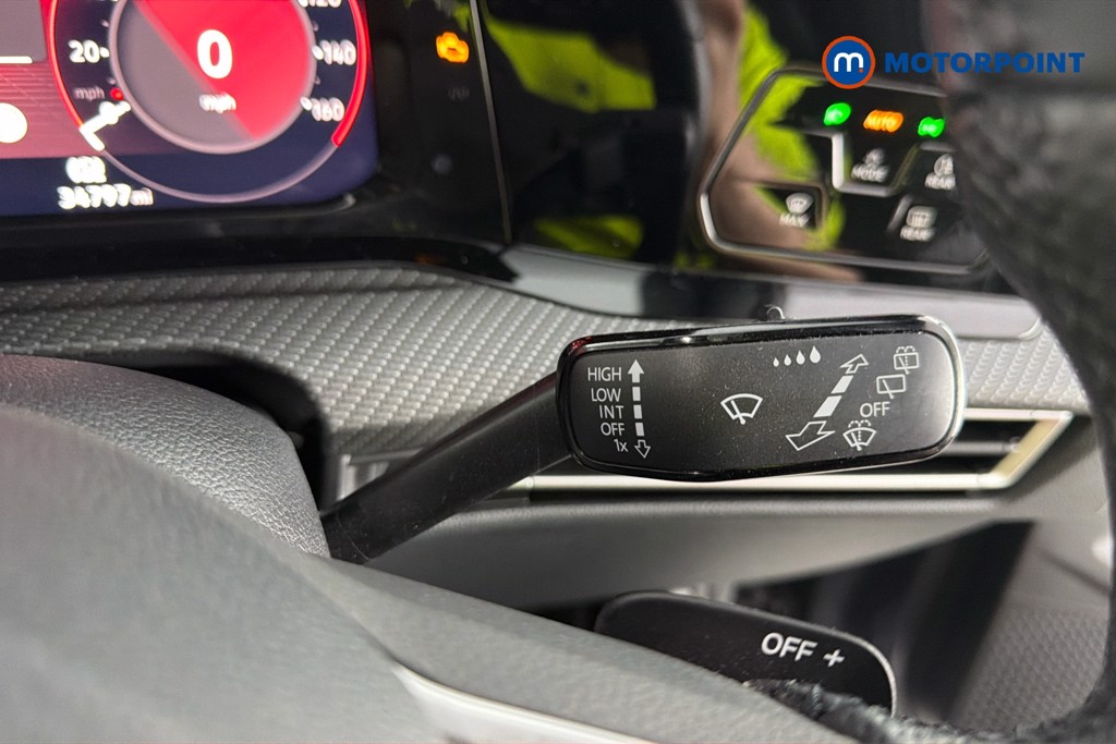 Volkswagen Golf R-Line Automatic Diesel Hatchback - Stock Number (1648057) - 7th supplementary image