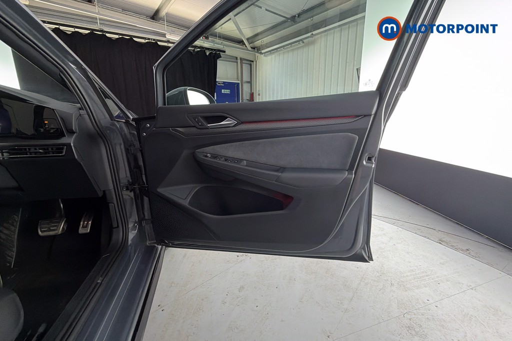 Volkswagen Golf R-Line Automatic Diesel Hatchback - Stock Number (1648057) - 19th supplementary image