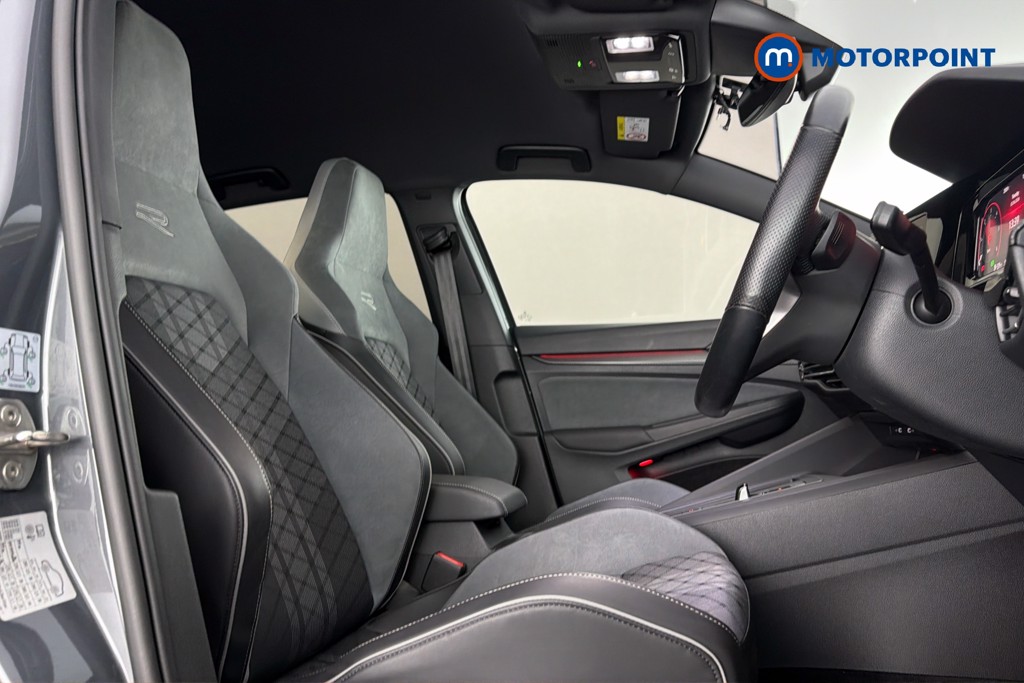 Volkswagen Golf R-Line Automatic Diesel Hatchback - Stock Number (1648057) - 22nd supplementary image