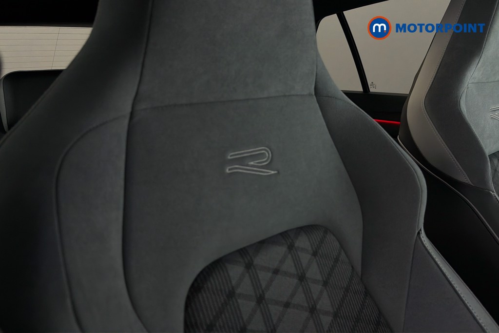 Volkswagen Golf R-Line Automatic Diesel Hatchback - Stock Number (1648057) - 23rd supplementary image